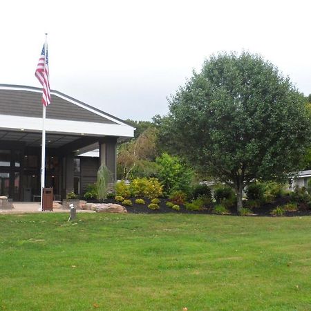 Ramada By Wyndham Rock Hill At Sullivan Center Exterior foto