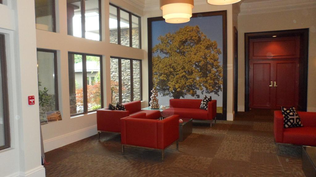 Ramada By Wyndham Rock Hill At Sullivan Center Exterior foto