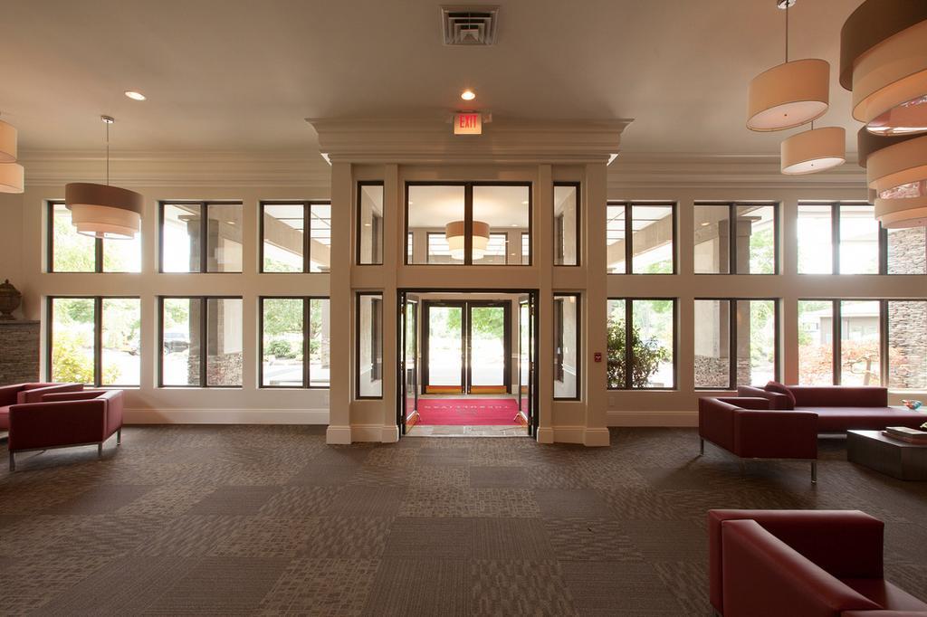 Ramada By Wyndham Rock Hill At Sullivan Center Exterior foto