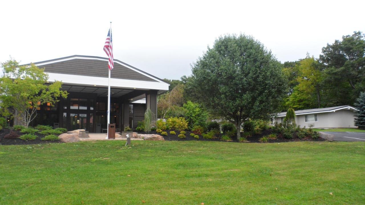 Ramada By Wyndham Rock Hill At Sullivan Center Exterior foto